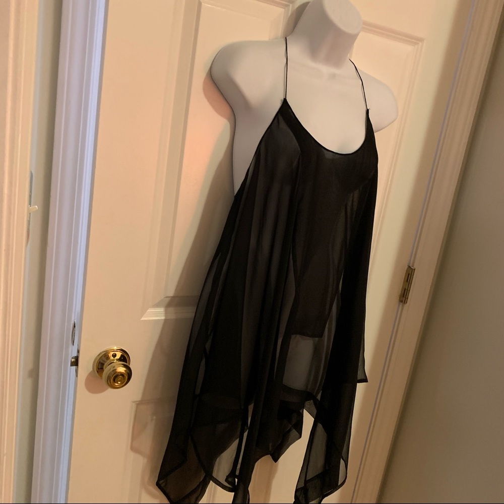 NEW Guess Flowy String Top - Picture 2 of 4